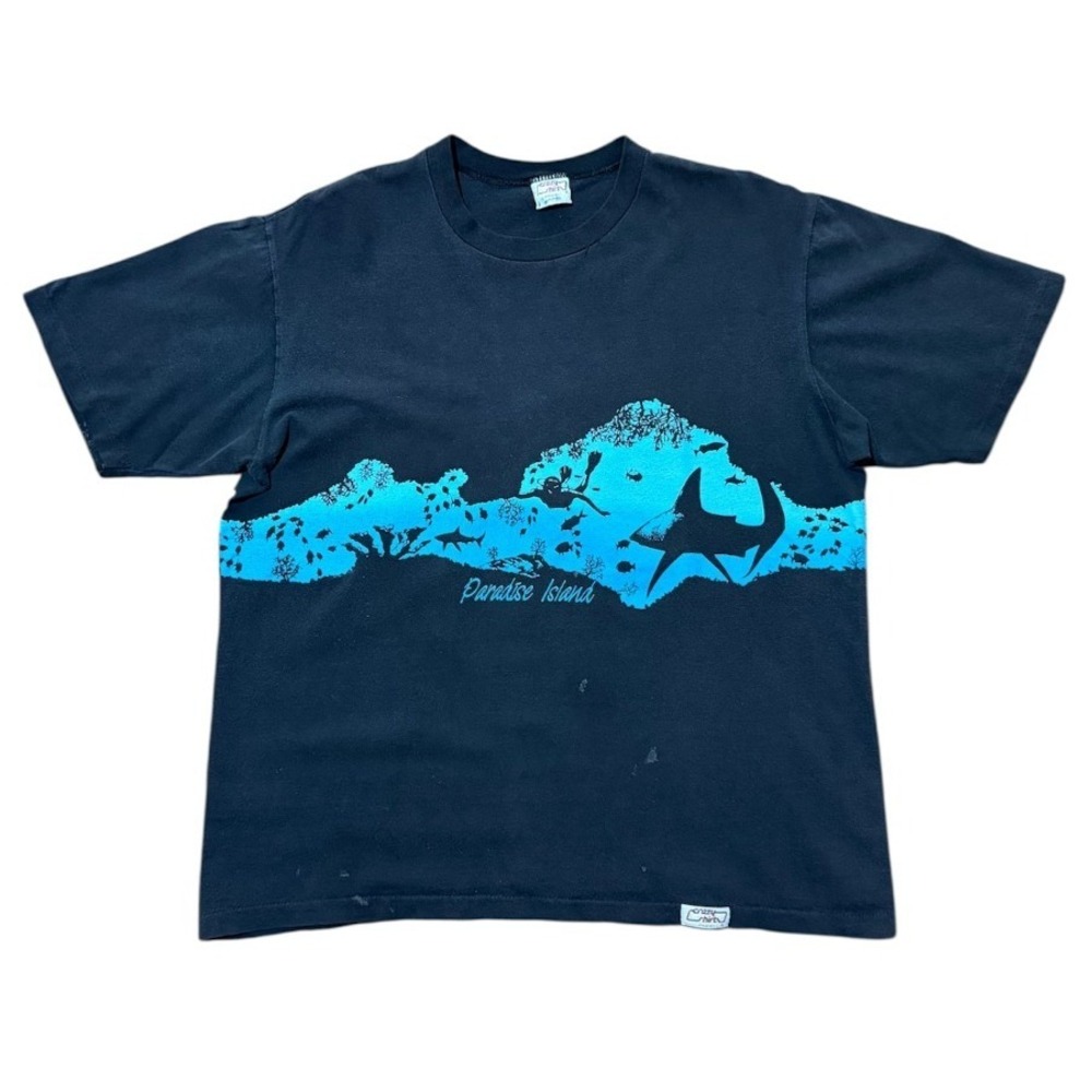 Vintage 80s Crazy Shirt Hawaii Island Surf Beach Shark Scuba Art Graphic T-shirt